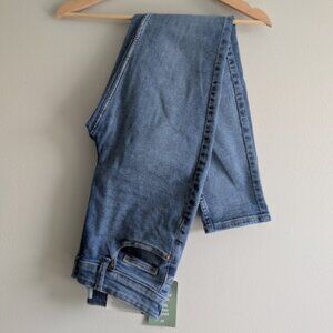 NWT high-waisted denim jeans